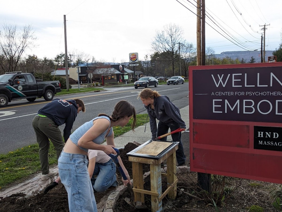 The Giving Library: The Maya Gold Foundation’s Gift to New&nbsp;Paltz